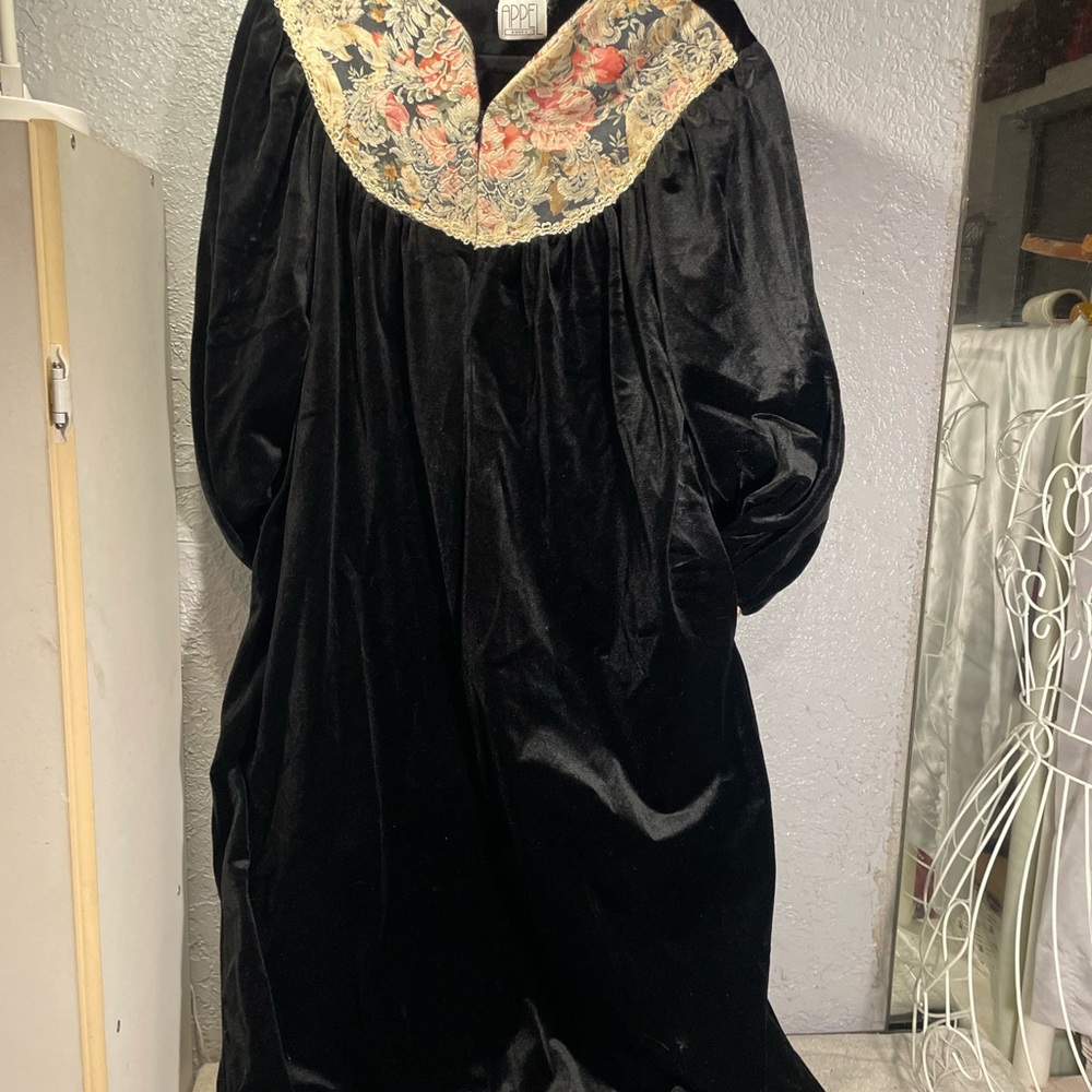 Black Velvet robe nightdress with Floral Lace Collar